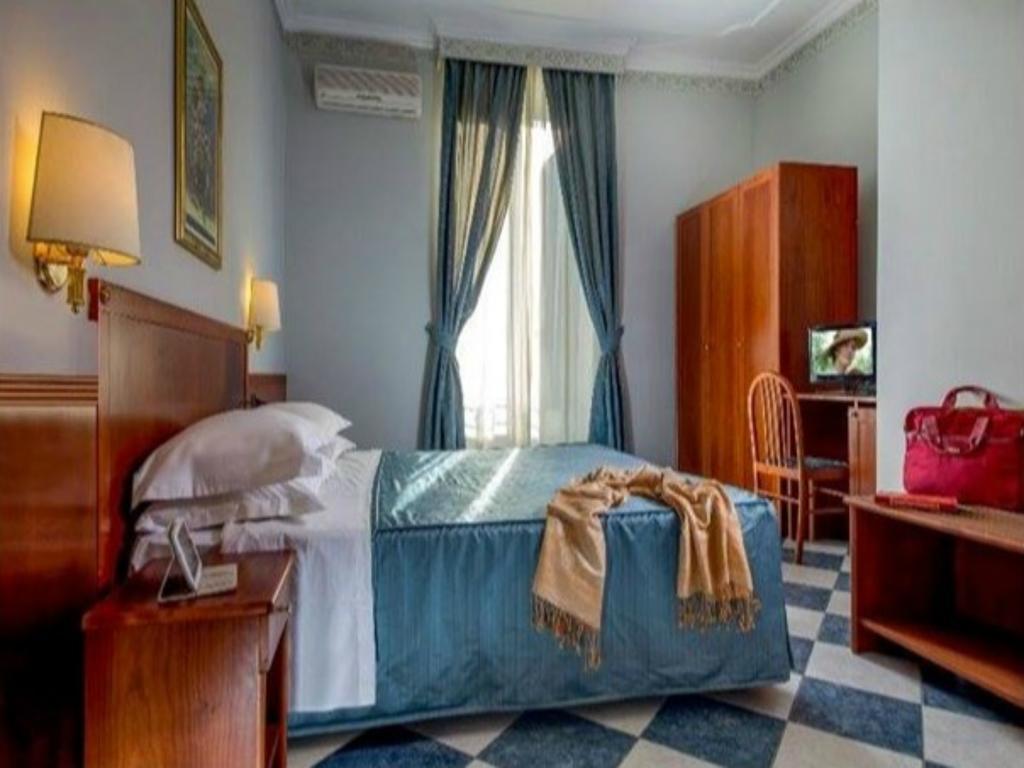 Affittacamere Centro Cavour Ρώμη Δωμάτιο φωτογραφία